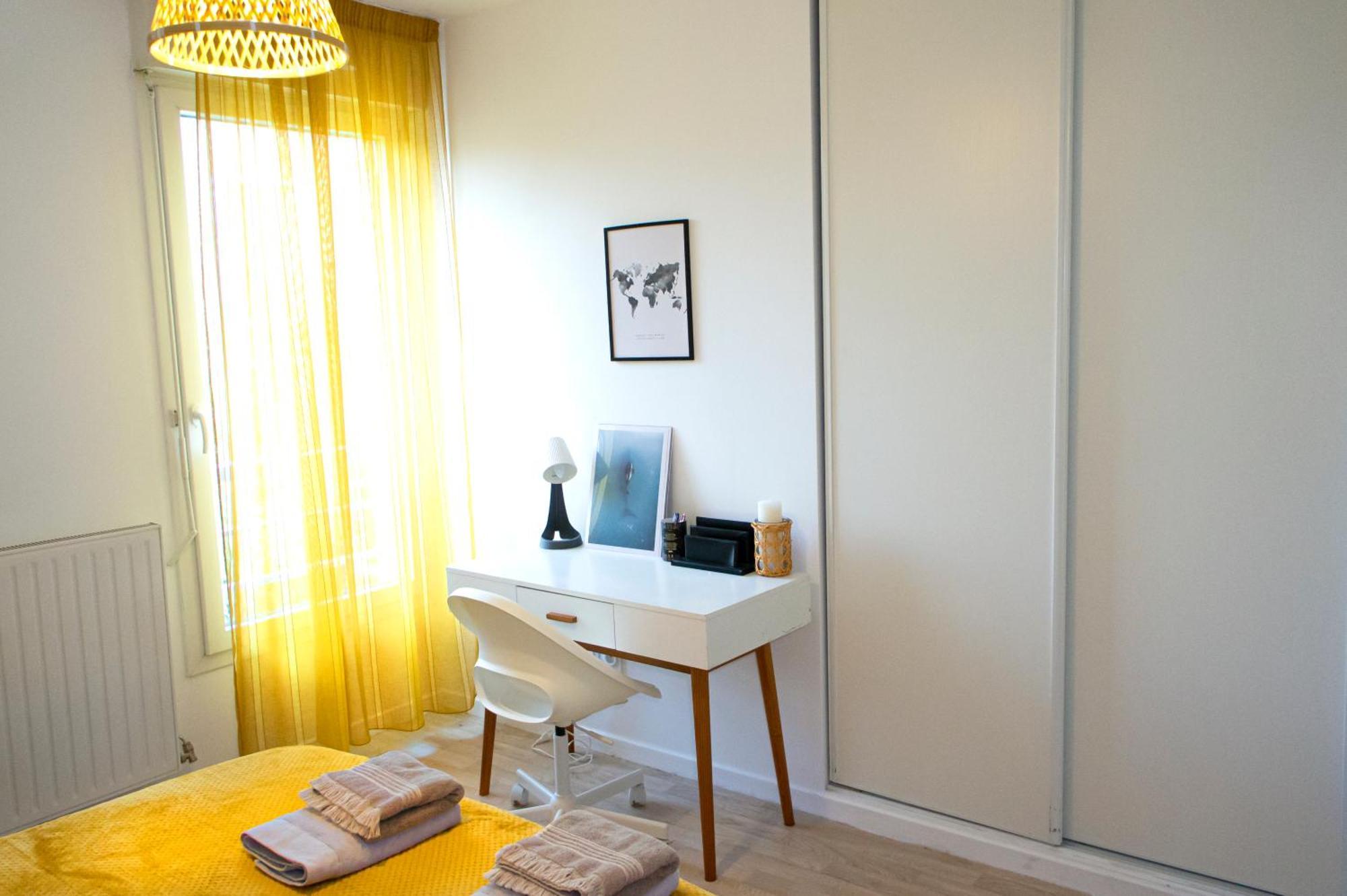 Superbe Appartement ,Proche De Paris, Dans Residence Privee , Ideal Familles, Parking Et Wifi Gratuits! ! ! Витри сюр Сен Екстериор снимка